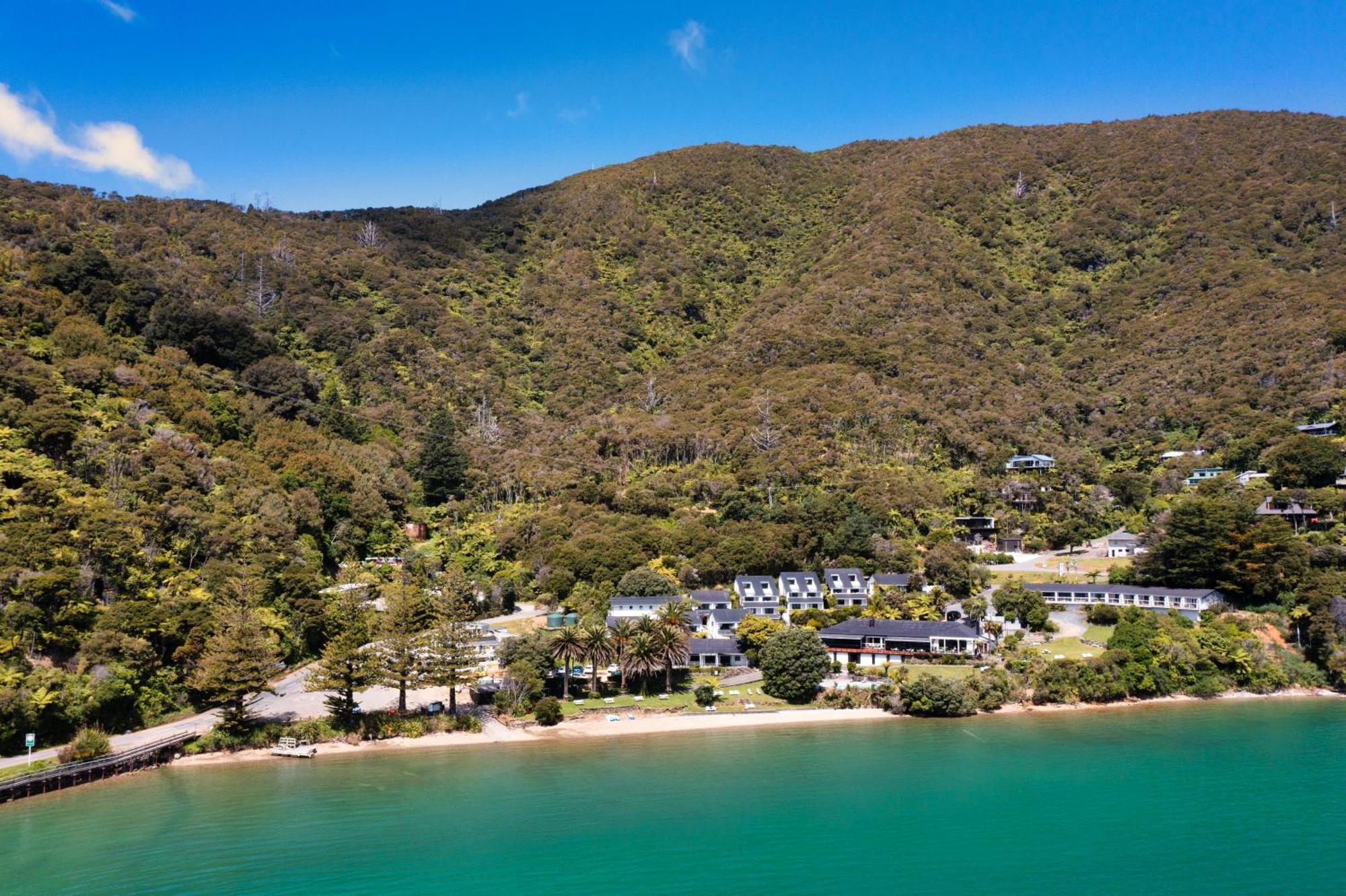 The Portage Resort Buitenkant foto