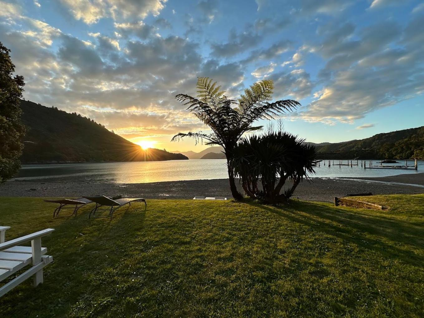 The Portage Resort Buitenkant foto